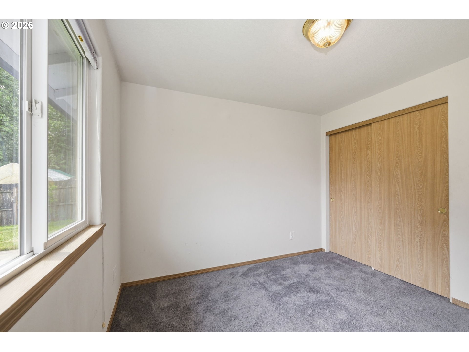1077 South 10th Street Lebanon, OR 97355 - Photo 24 of 33