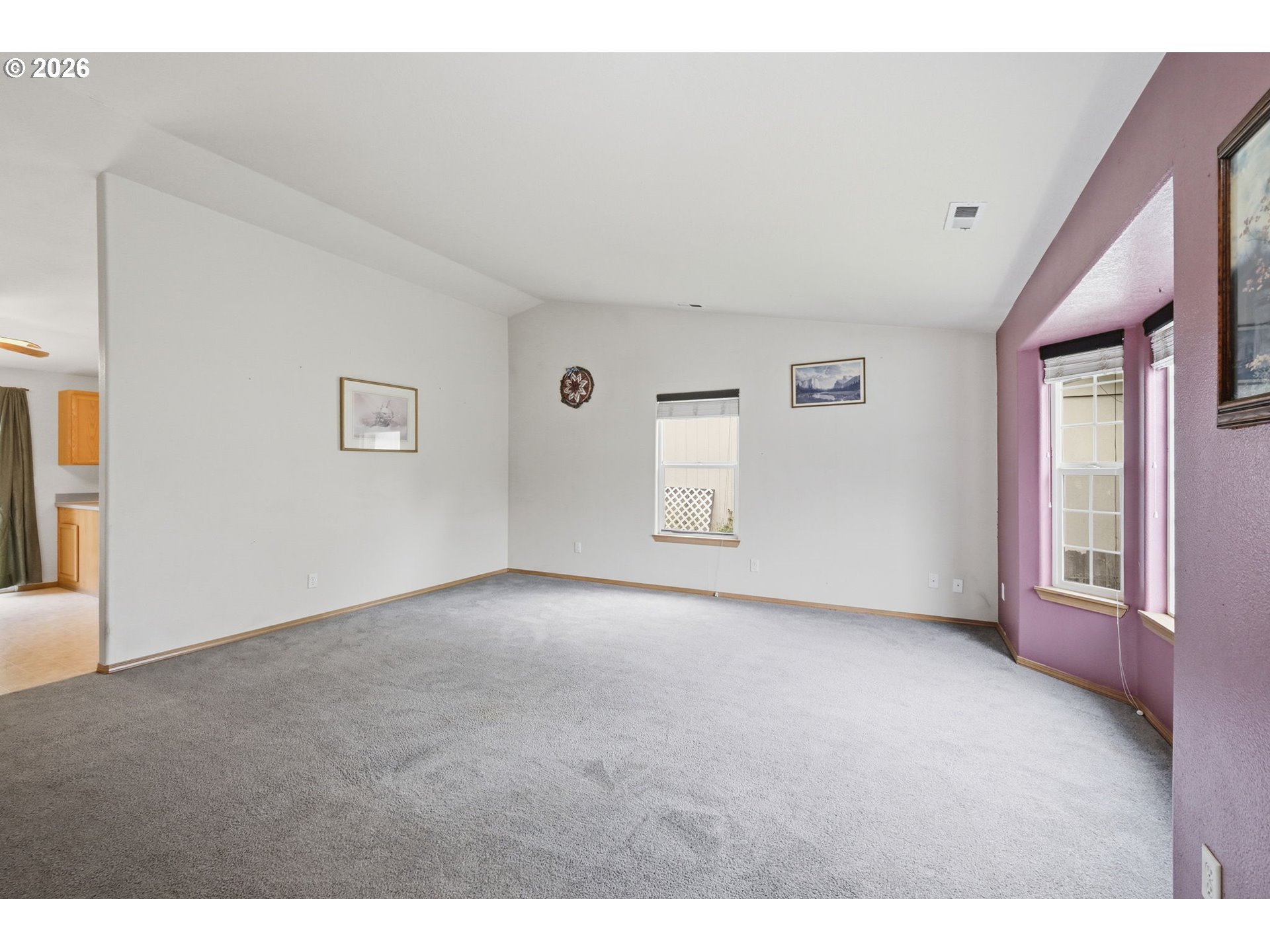 1077 South 10th Street Lebanon, OR 97355 - Photo 7 of 33