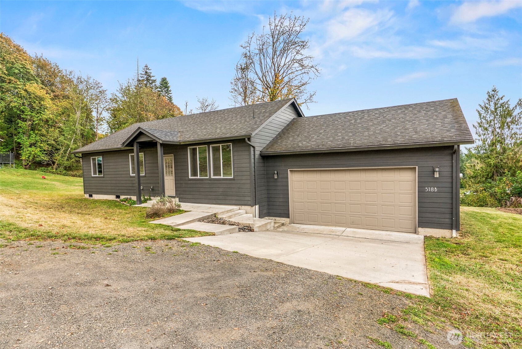 518 Clark Creek Road, Unit B Longview, WA 98632 - Photo 3 of 26 Gallery Image 3