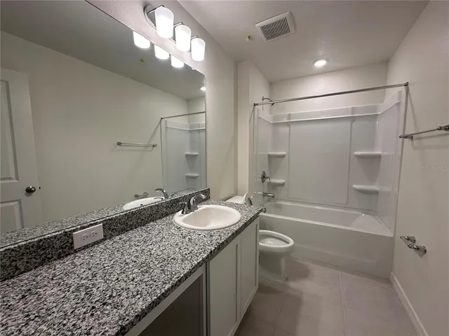 $2,700 | 37411 Roanoke River Way, Zephyrhills, FL 33540