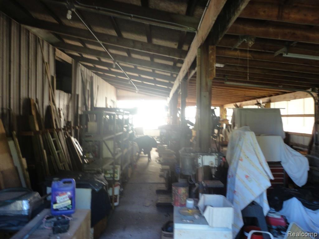 8434 South Rushton Road South Lyon, MI 48178 - Photo 10 of 22 012.jpg