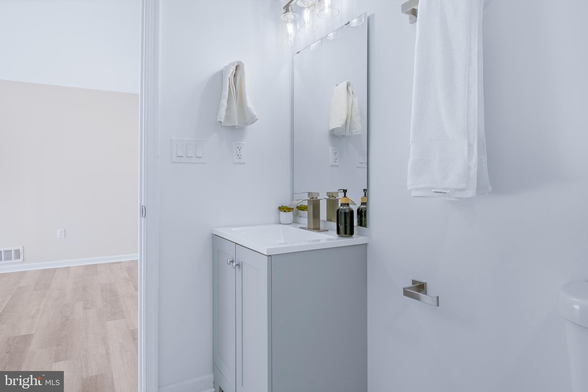 6112 Perry Street Landover, MD 20785 - Photo 11 of 56