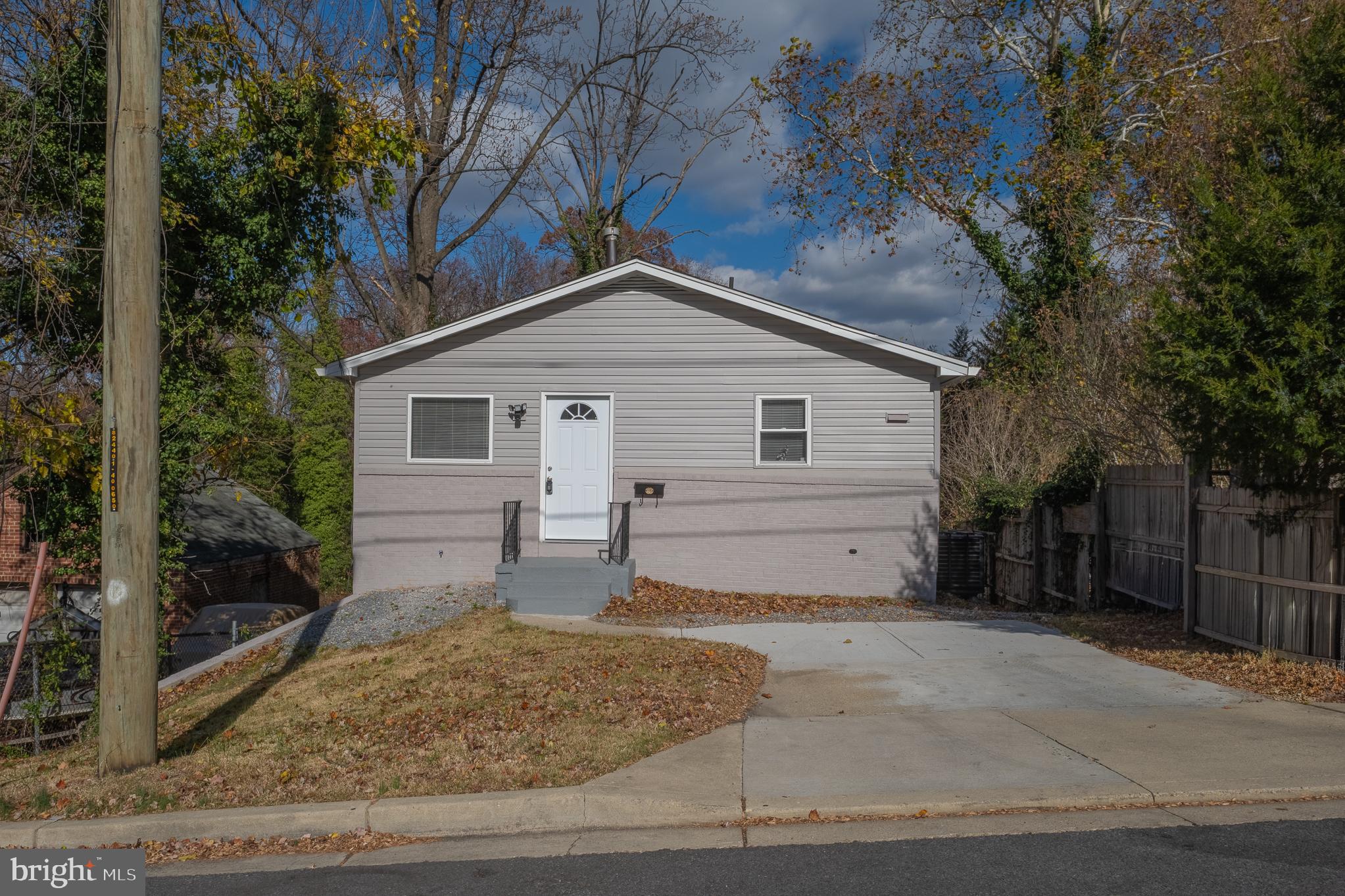 6112 Perry Street Landover, MD 20785 - Photo 2 of 56