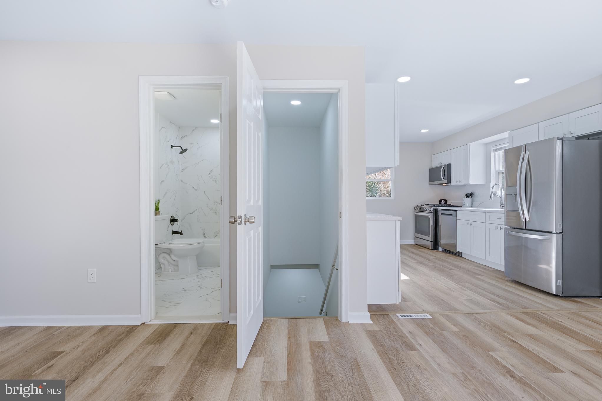 6112 Perry Street Landover, MD 20785 - Photo 3 of 56