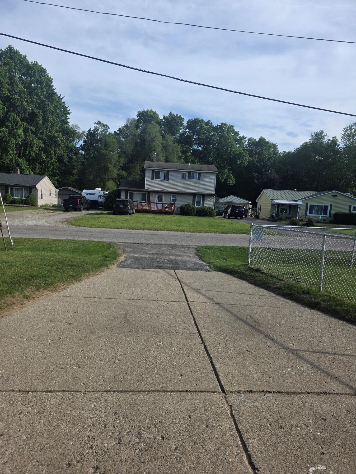 14185 Conover Place Romulus, MI 48174 - Photo 5 of 18 Driveway