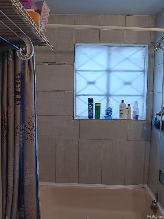 3322 Fenton Road Flint, MI 48507 - Photo 15 of 26 Gallery Image 15