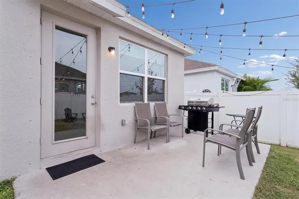 $2,500 | 4352 Reisswood Loop, Palmetto, FL 34221