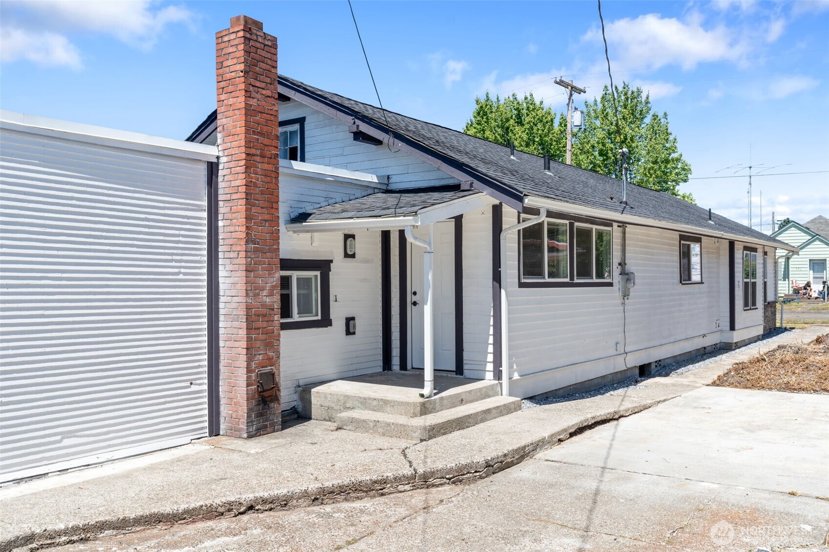 226 Southwest Lewis Street Chehalis, WA 98532 - Photo 27 of 27 a front view of a house