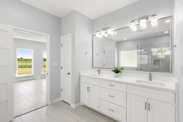 $579,900 | 1136 County Road 484, Elgin, TX 78621