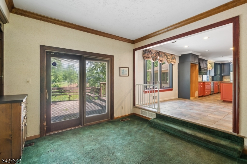 7 Horseshoe Road Whitehouse Station, NJ 08889 - Photo 22 of 47