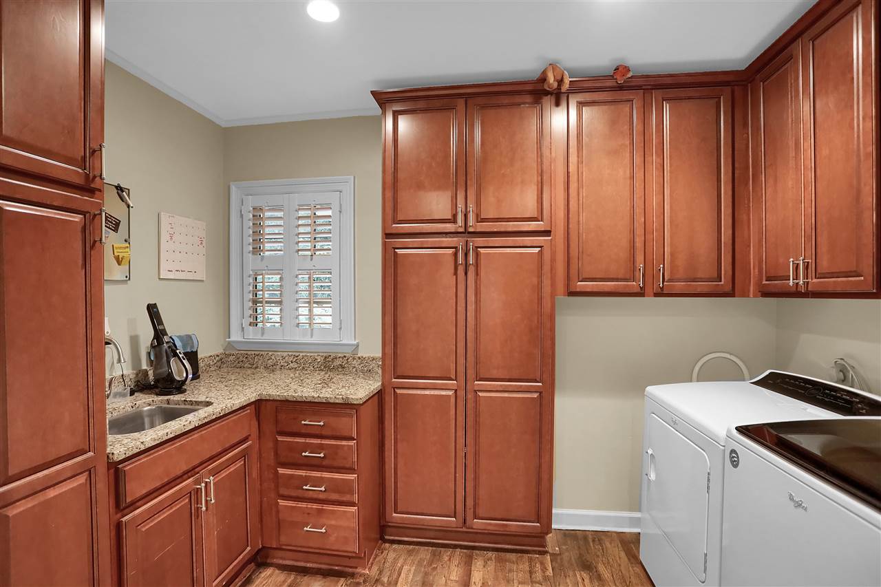 5219 South Angela Road Memphis, TN 38117 - Photo 8 of 25