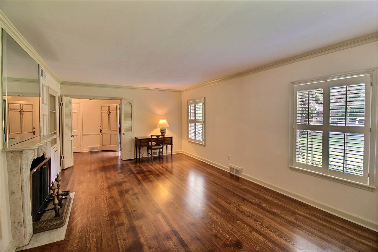 5219 South Angela Road Memphis, TN 38117 - Photo 10 of 25