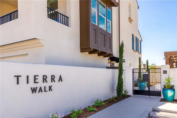$797,990 | 160 Tierra Ct. Lane, Cypress, CA 90630