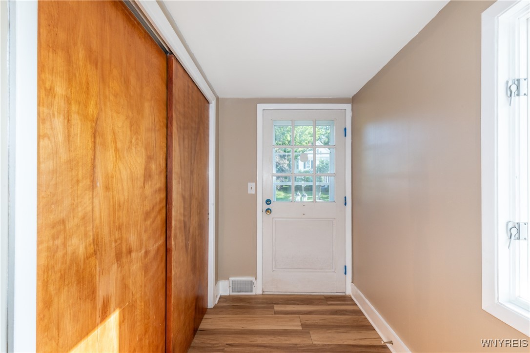 294 West Main Street Springville, NY 14141 - Photo 4 of 30