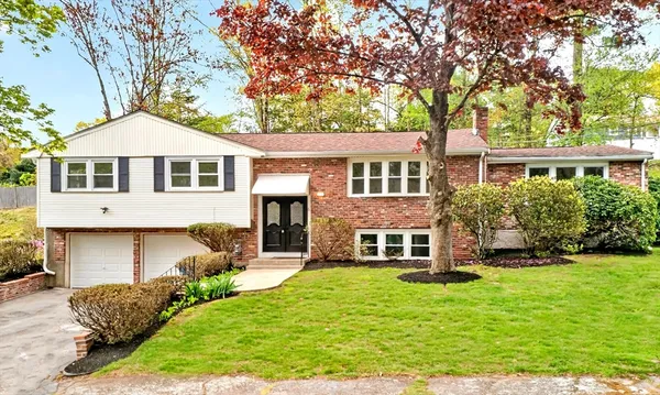 $899,000 | 6 Sunset Drive, Randolph, MA 02368