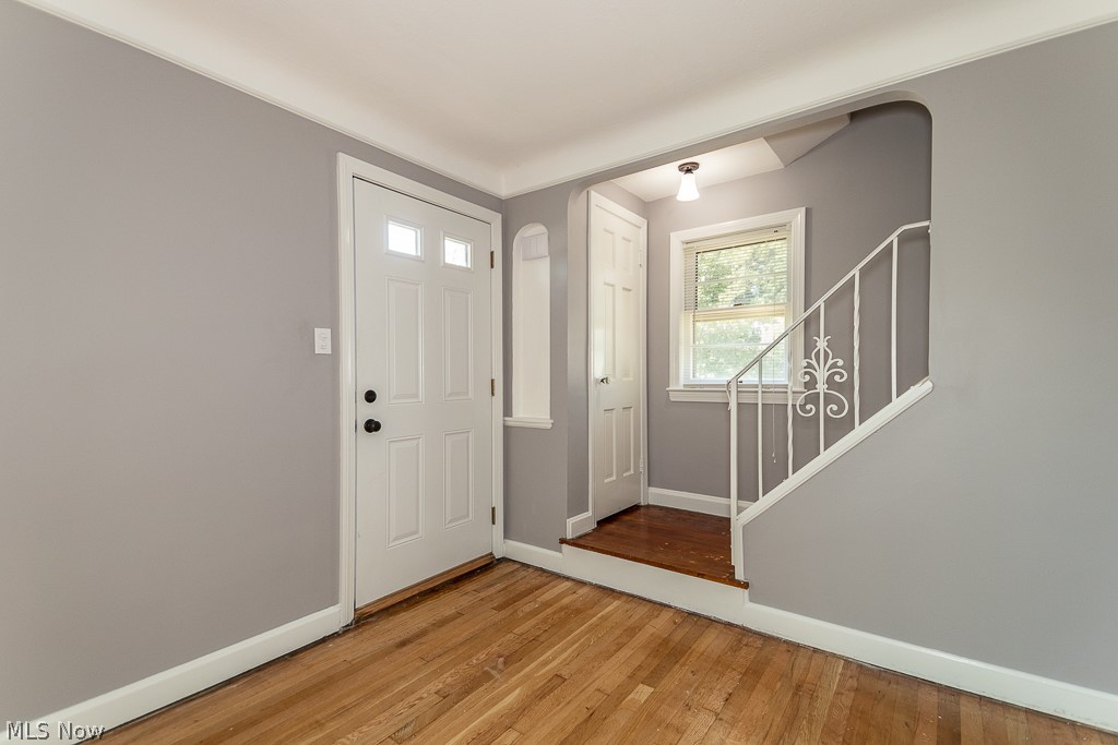 1567 Overbrook Road Cleveland, OH 44124 - Photo 5 of 19