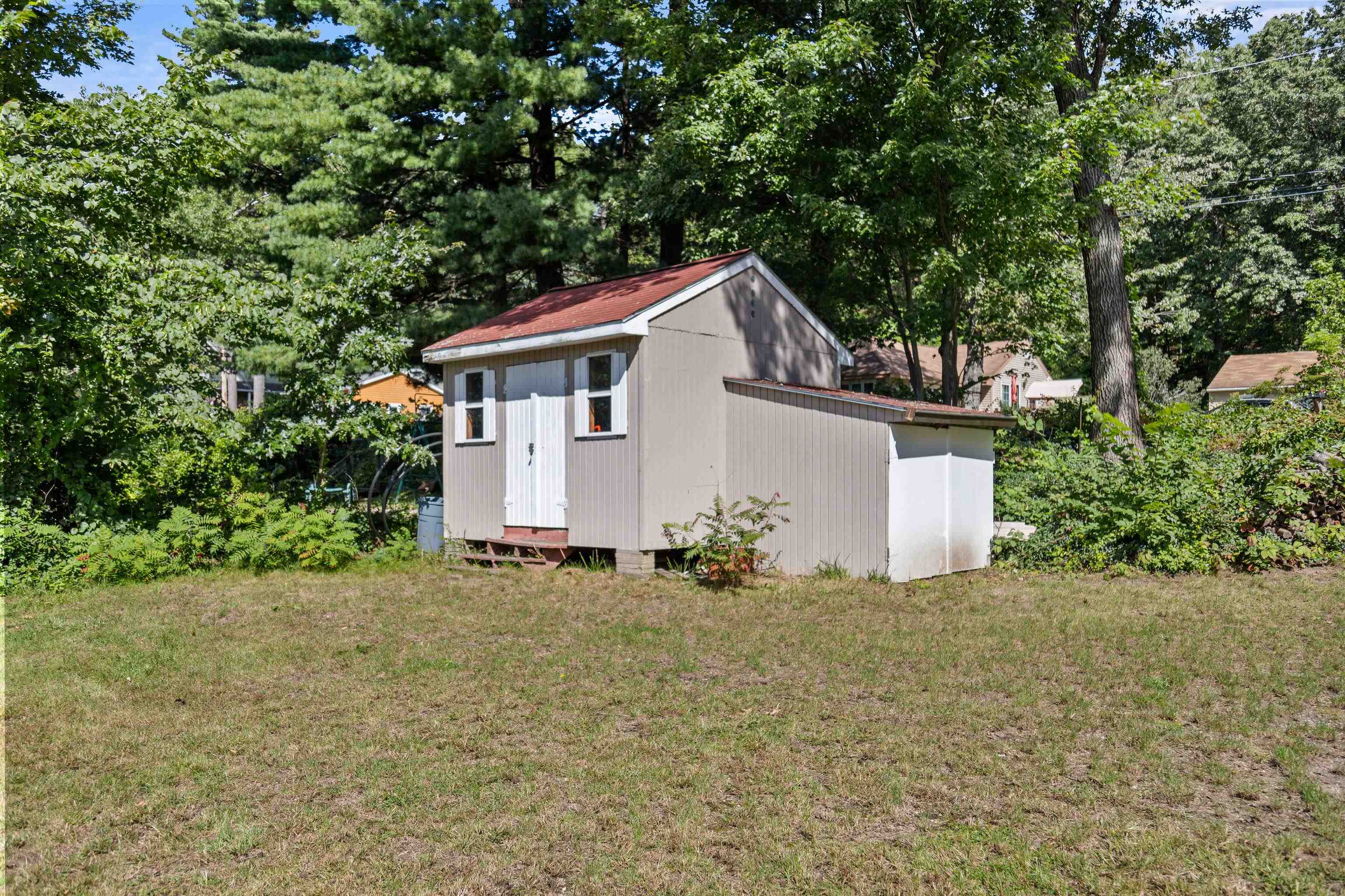 33 Riverview Park Road Manchester, NH 03102 - Photo 14 of 39