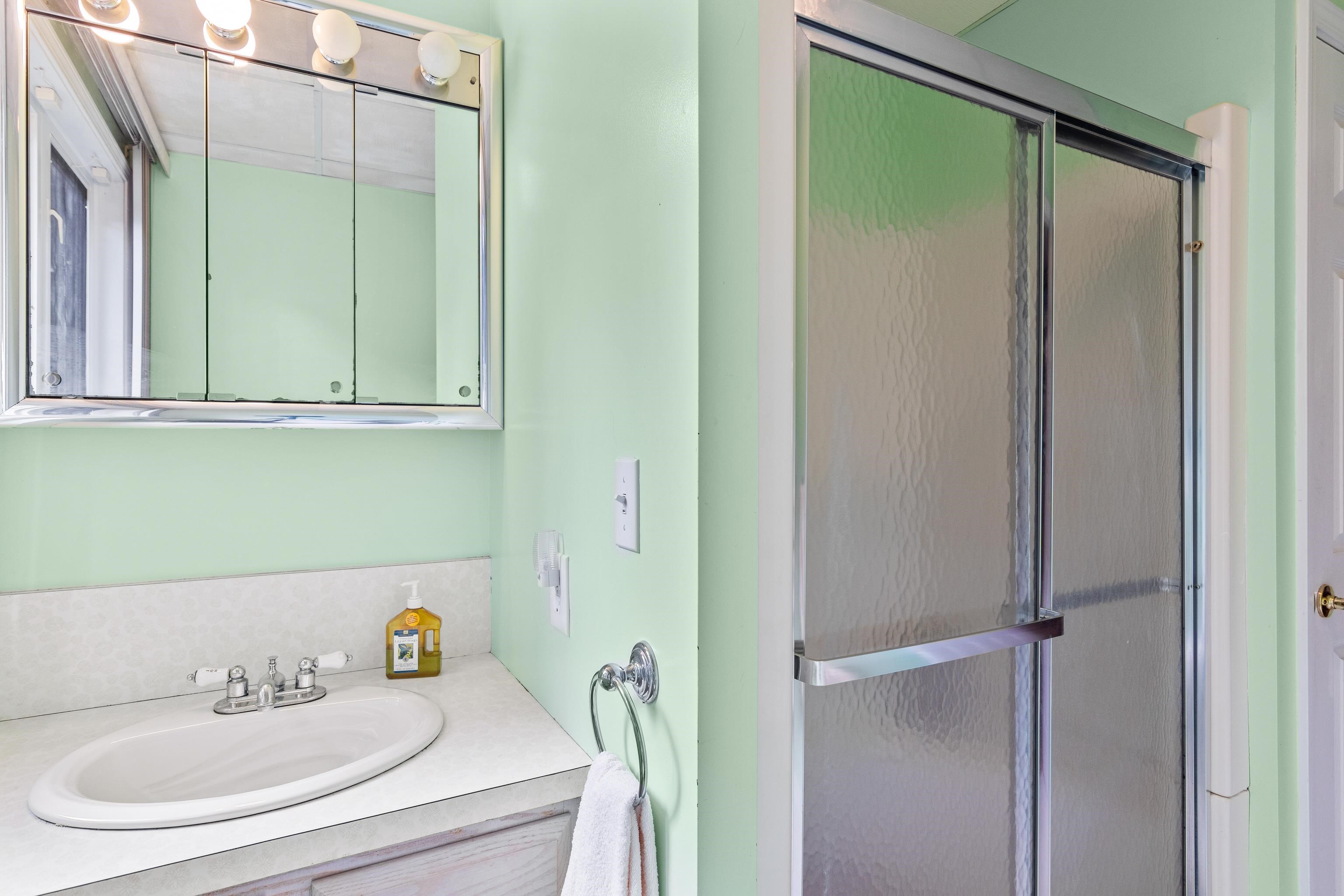 33 Riverview Park Road Manchester, NH 03102 - Photo 20 of 39