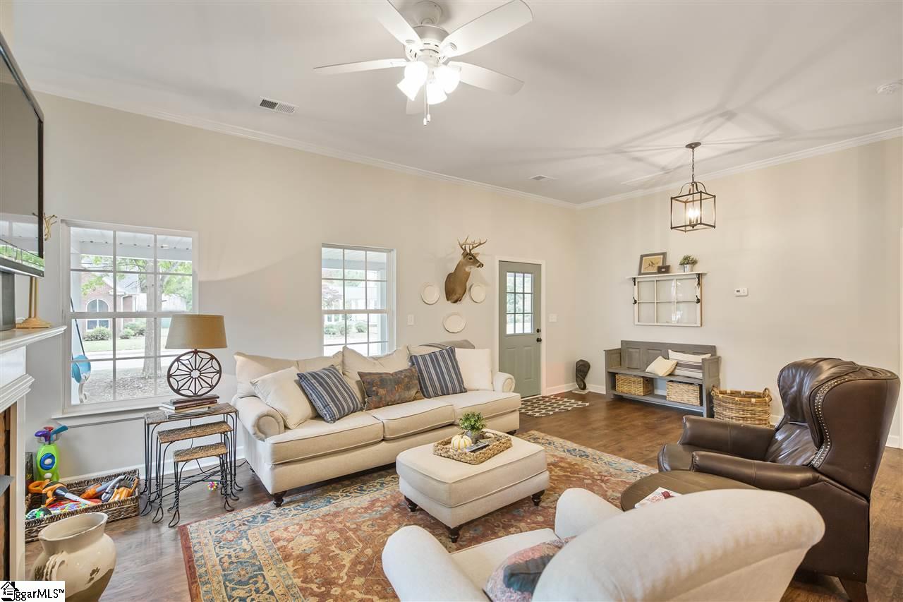 110 West Hampton Avenue Honea Path, SC 29654 - Photo 3 of 13 Gallery Image 3