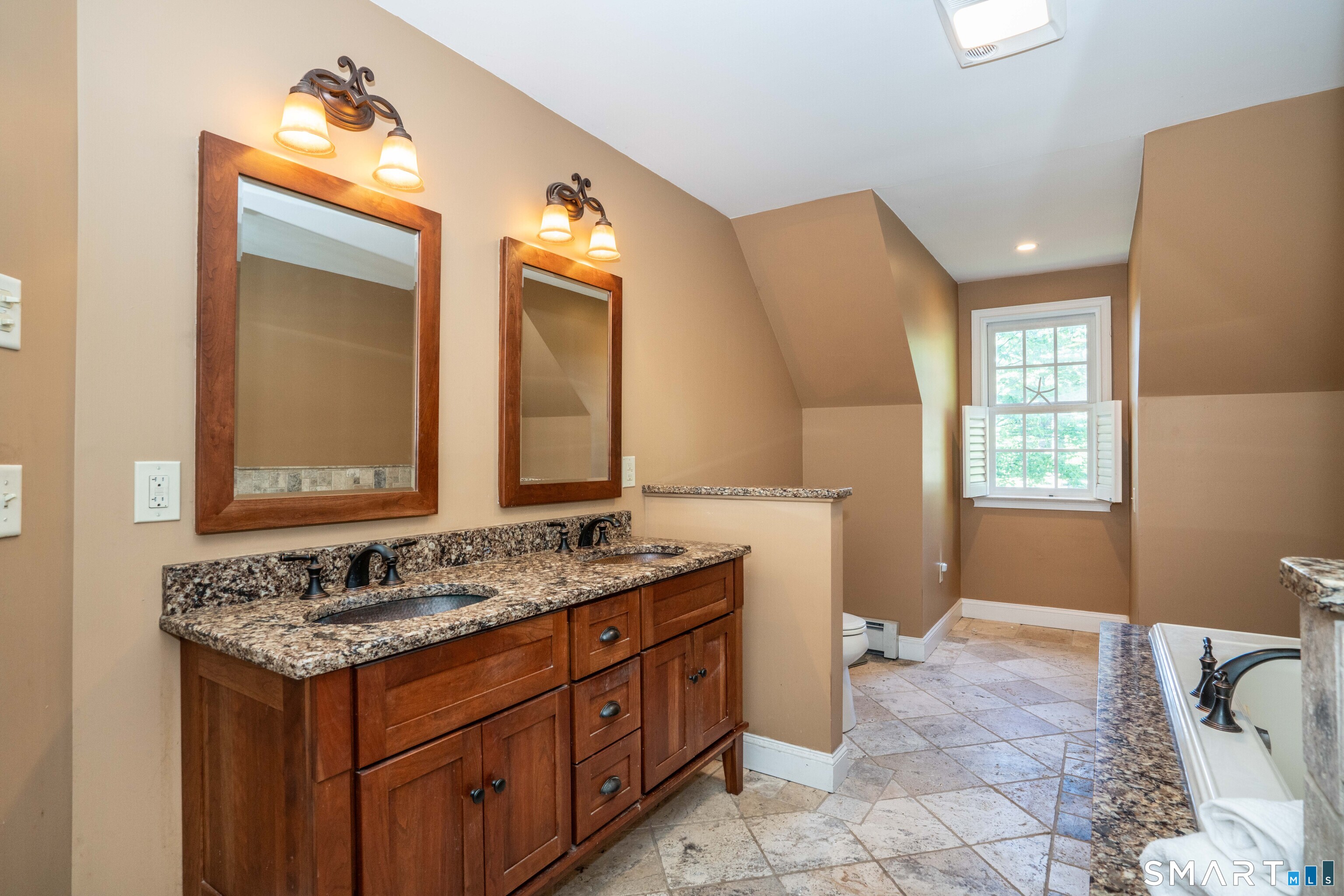 38 Hickory Hill Road Simsbury, CT 06070 - Photo 27 of 40