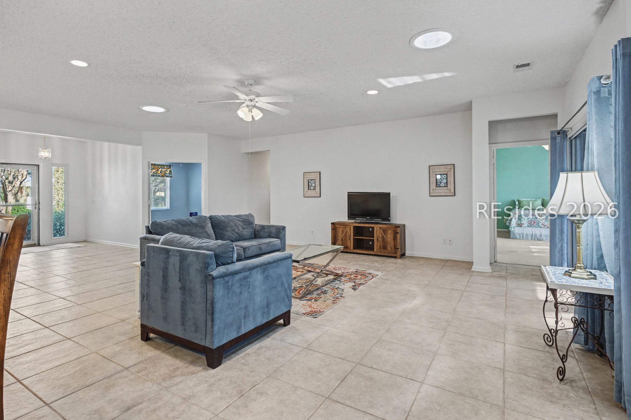 186 Hampton Circle Bluffton, SC 29909 - Photo 9 of 35