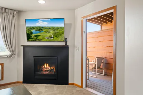 $116,900 | 7020 Grand Geneva Way, Unit 209, Lake Geneva, WI 53147