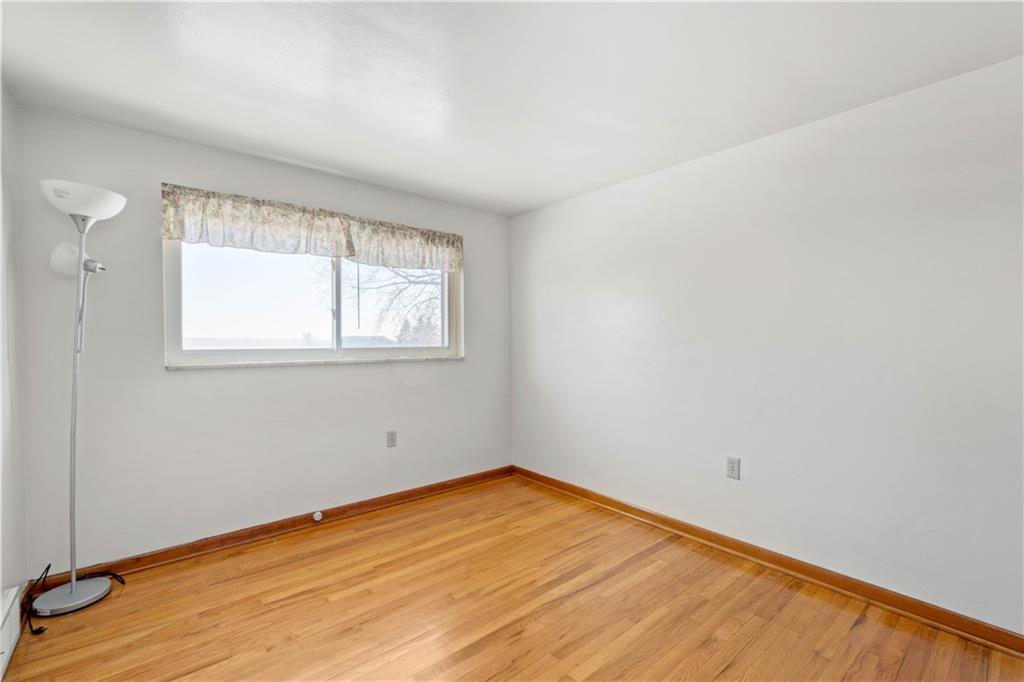 556 Hillcrest Avenue McKees Rocks, PA 15136 - Photo 18 of 25