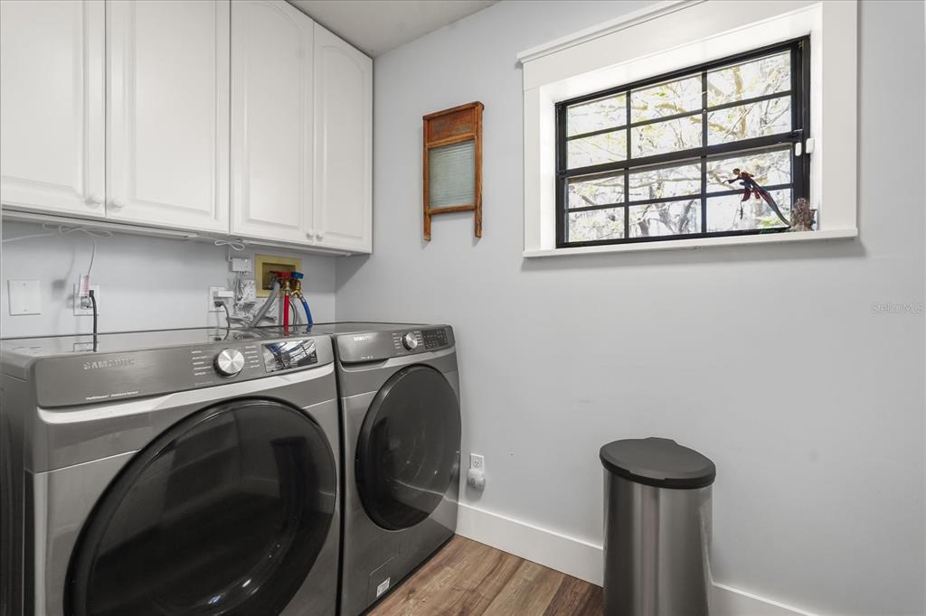 3303 Massee Road Davenport, FL 33837 - Photo 14 of 40 a utility room with dryer and washer