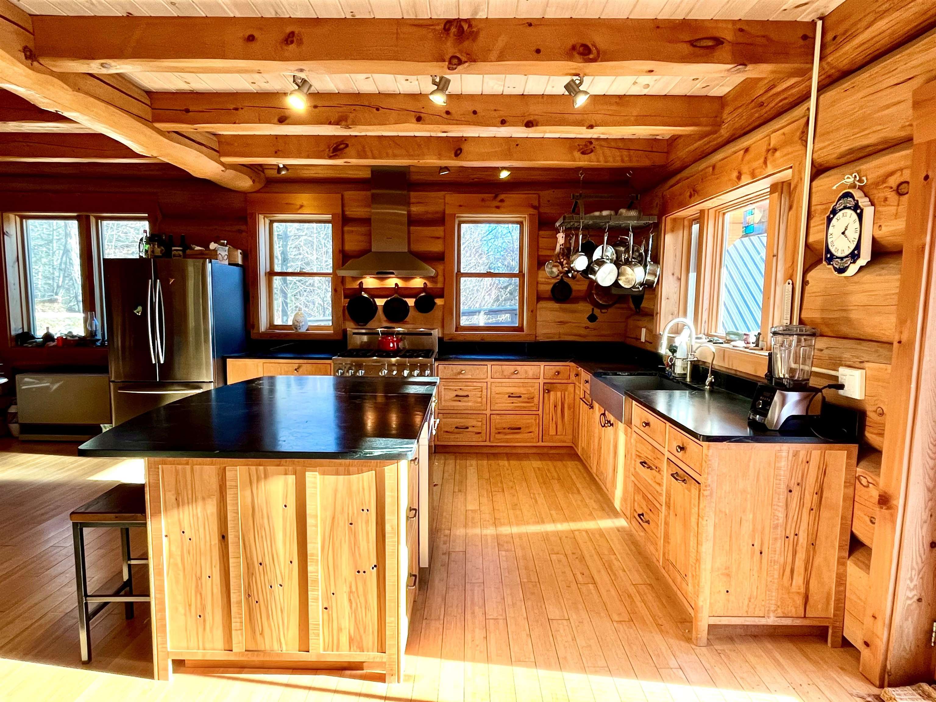 911 Shaw Road Roxbury, VT 05669 - Photo 24 of 37