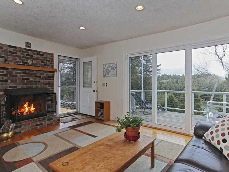 41 Cushman Point Road Wiscasset, ME 04578 - Photo 7 of 27 Den/Family/Great Room.