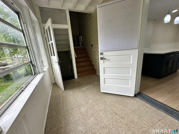 $2,500 | 332 Robbins Street, Waterbury, CT 06708