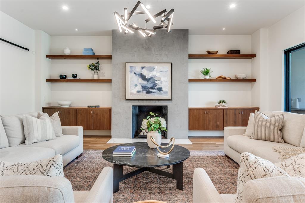 5111 West Amherst Avenue Dallas, TX 75209 - Photo 9 of 36 a living room with furniture