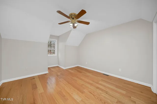 $259,900 | 1725 West Lakeview Drive, Unit 70, Johnson City, TN 37601