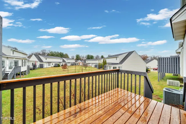 $259,900 | 1725 West Lakeview Drive, Unit 70, Johnson City, TN 37601