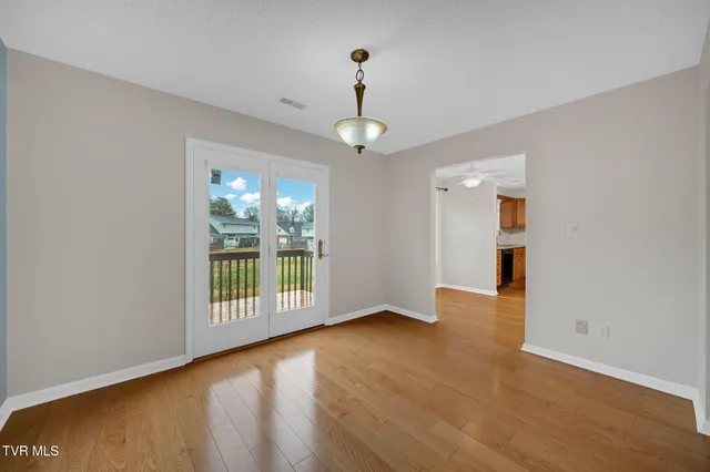 $259,900 | 1725 West Lakeview Drive, Unit 70, Johnson City, TN 37601