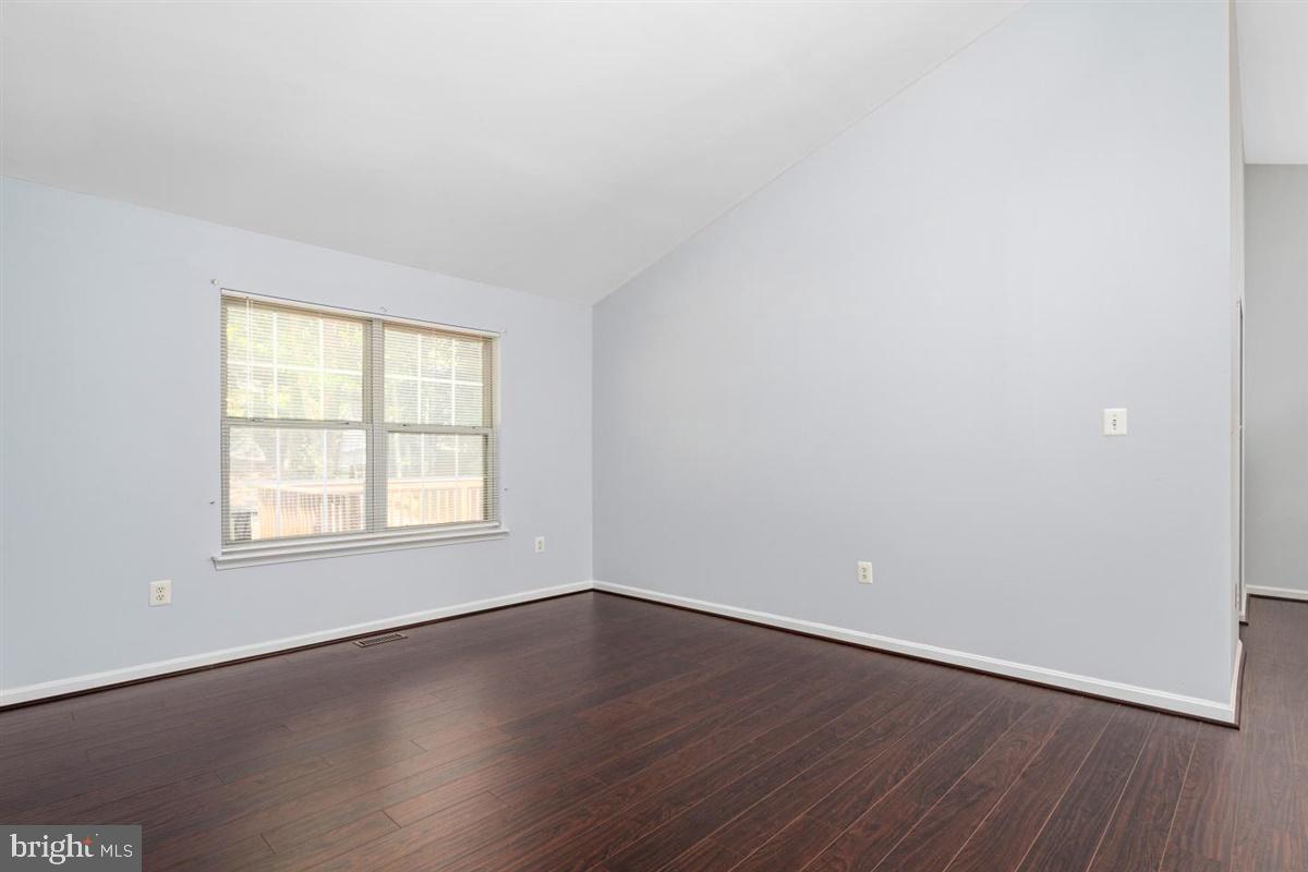 20 Myrtle Road Fredericksburg, VA 22405 - Photo 14 of 34 VIew of Living Room from hallway