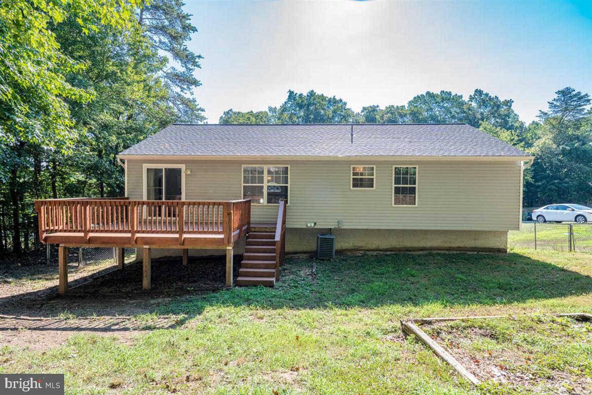 20 Myrtle Road Fredericksburg, VA 22405 - Photo 29 of 34 Rear view