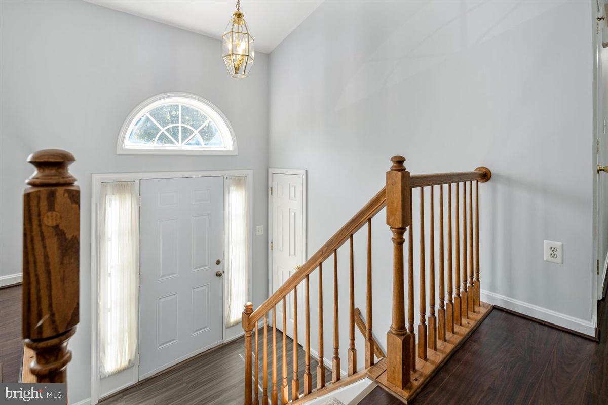20 Myrtle Road Fredericksburg, VA 22405 - Photo 6 of 34 View from main level