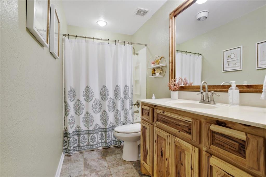 258 County Road Paris, TX 75462 - Photo 27 of 36