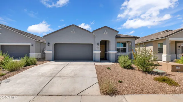 $1,750 | 40035 West Shaver Drive, Maricopa, AZ 85138
