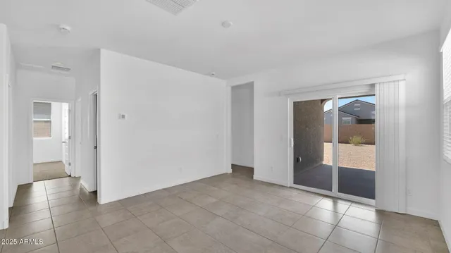 $1,750 | 40035 West Shaver Drive, Maricopa, AZ 85138