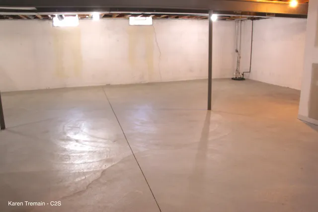 $314,900 | 44361 Mathison Drive, Sterling Heights, MI 48314