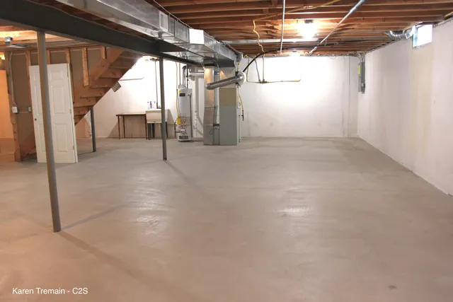 $314,900 | 44361 Mathison Drive, Sterling Heights, MI 48314