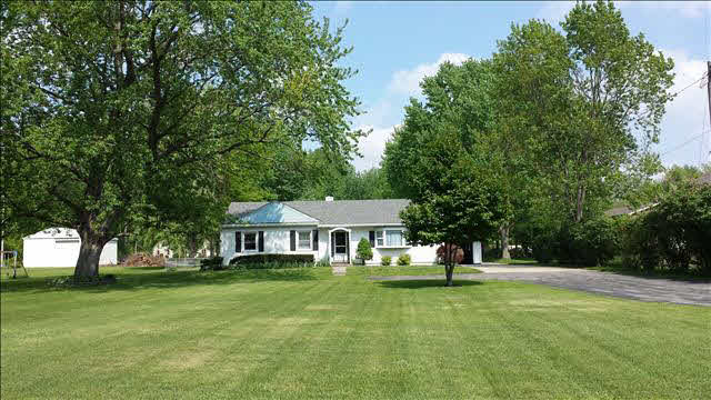 8264 Adler Road Lambertville, MI 48144 - Photo 1 of 9 20401590.JPG