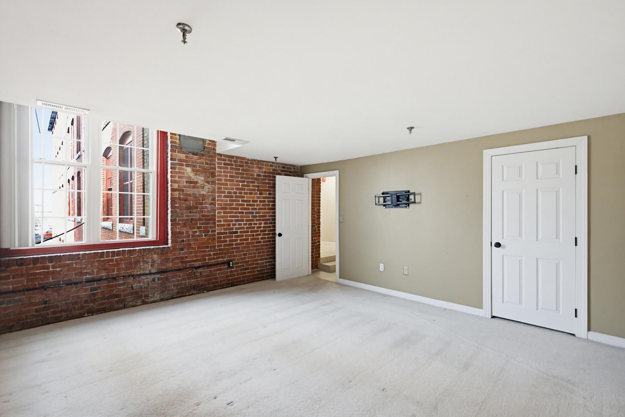 470 Silver Street, Unit 205 Manchester, NH 03103 - Photo 19 of 25