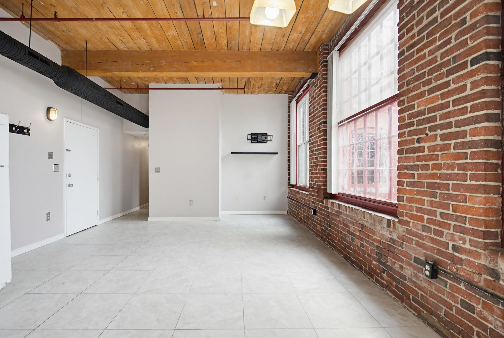 470 Silver Street, Unit 205 Manchester, NH 03103 - Photo 9 of 25