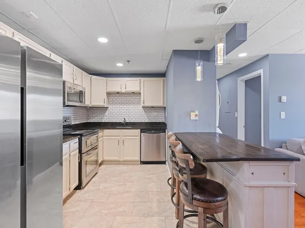 $349,000 | 64 Foster Street, Unit 403, Peabody, MA 01960