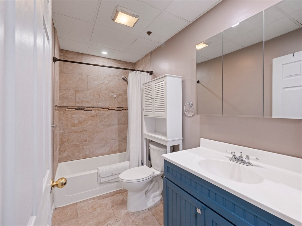 64 Foster Street, Unit 403 Peabody, MA 01960 - Photo 21 of 27