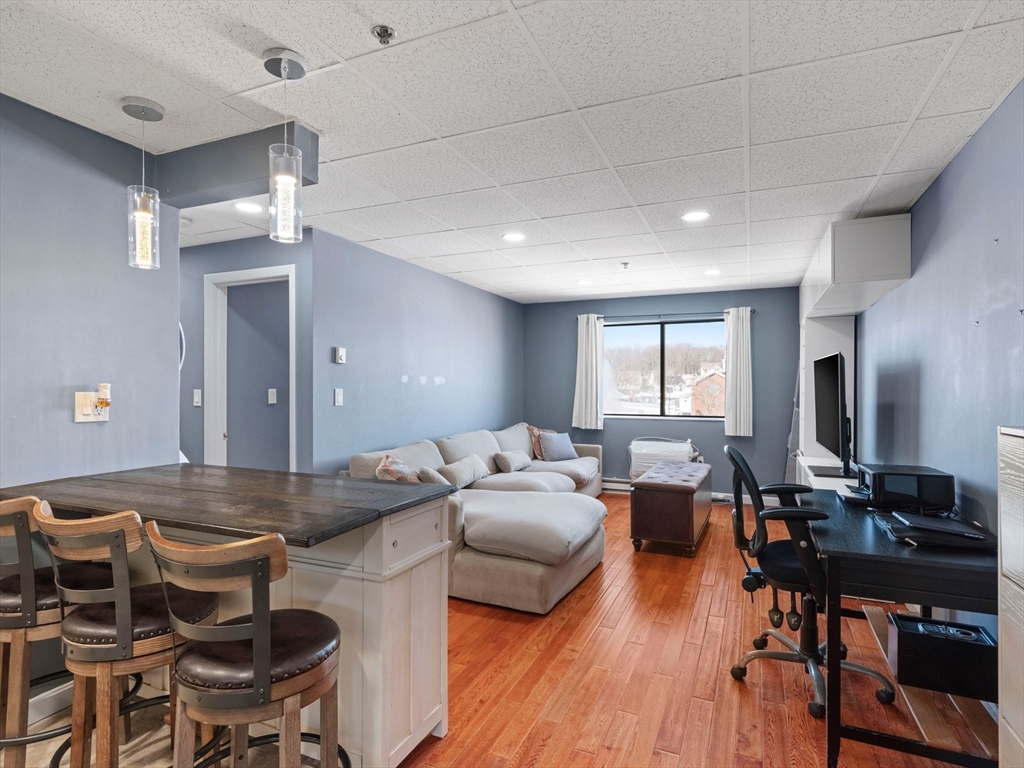 64 Foster Street, Unit 403 Peabody, MA 01960 - Photo 5 of 27