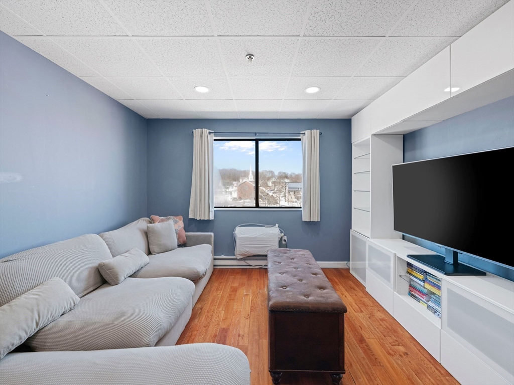 64 Foster Street, Unit 403 Peabody, MA 01960 - Photo 8 of 27